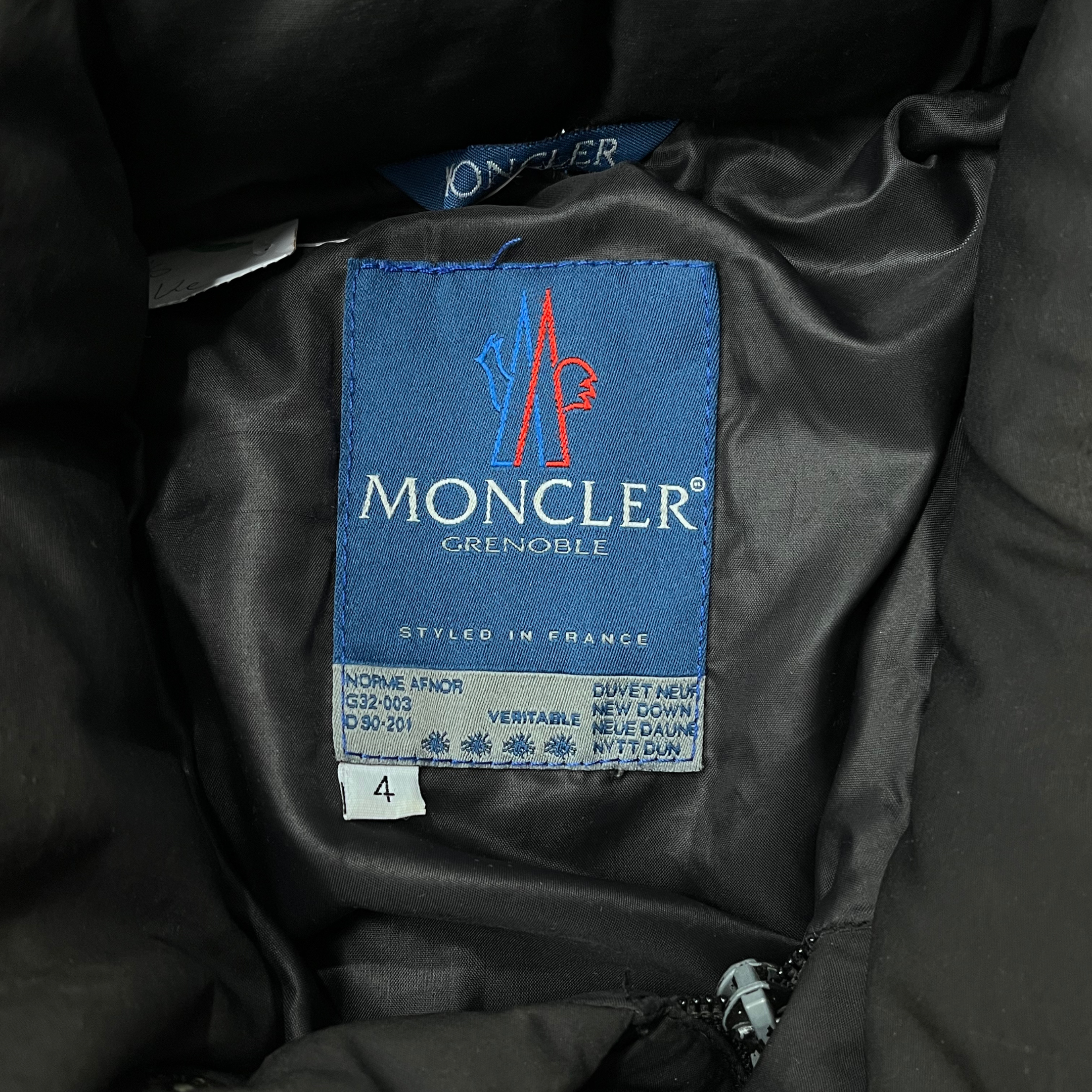 Moncler Puffer Jacke (XL)