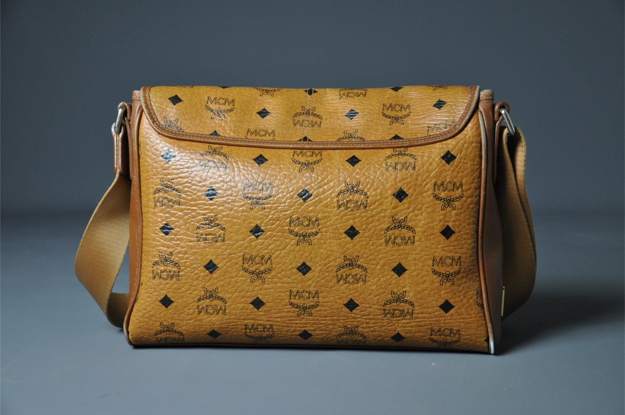 MCM umhängetasche