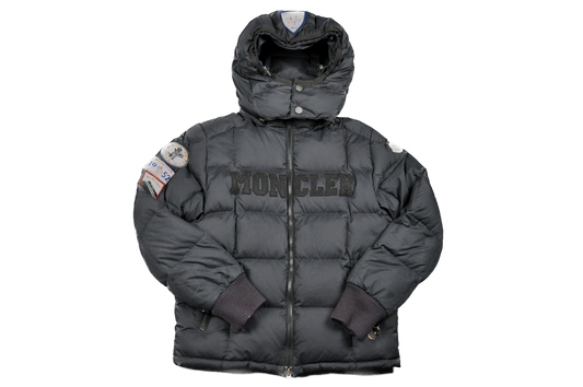 Moncler Puffer jacket (S)