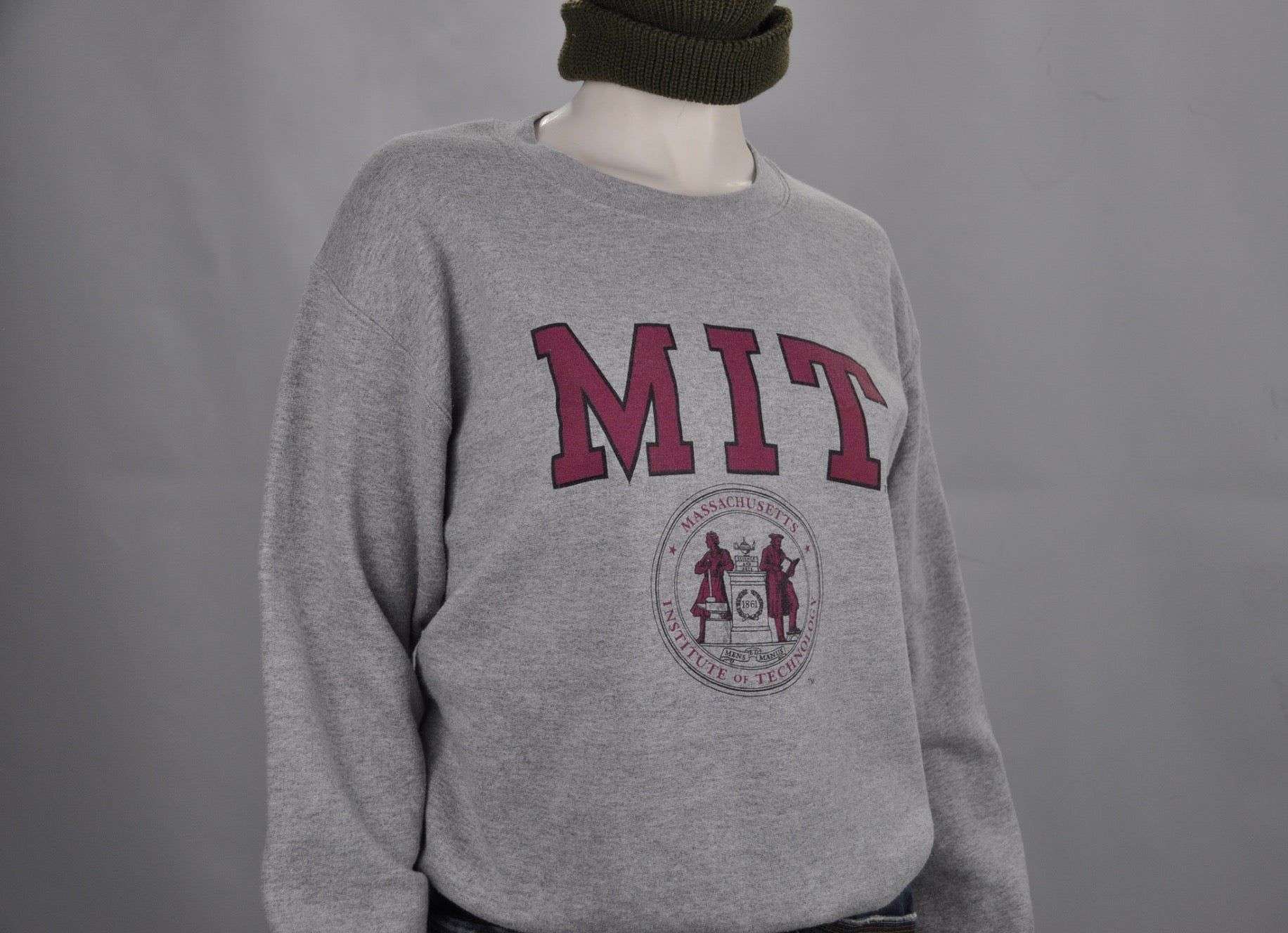 M I T Sweater (S)