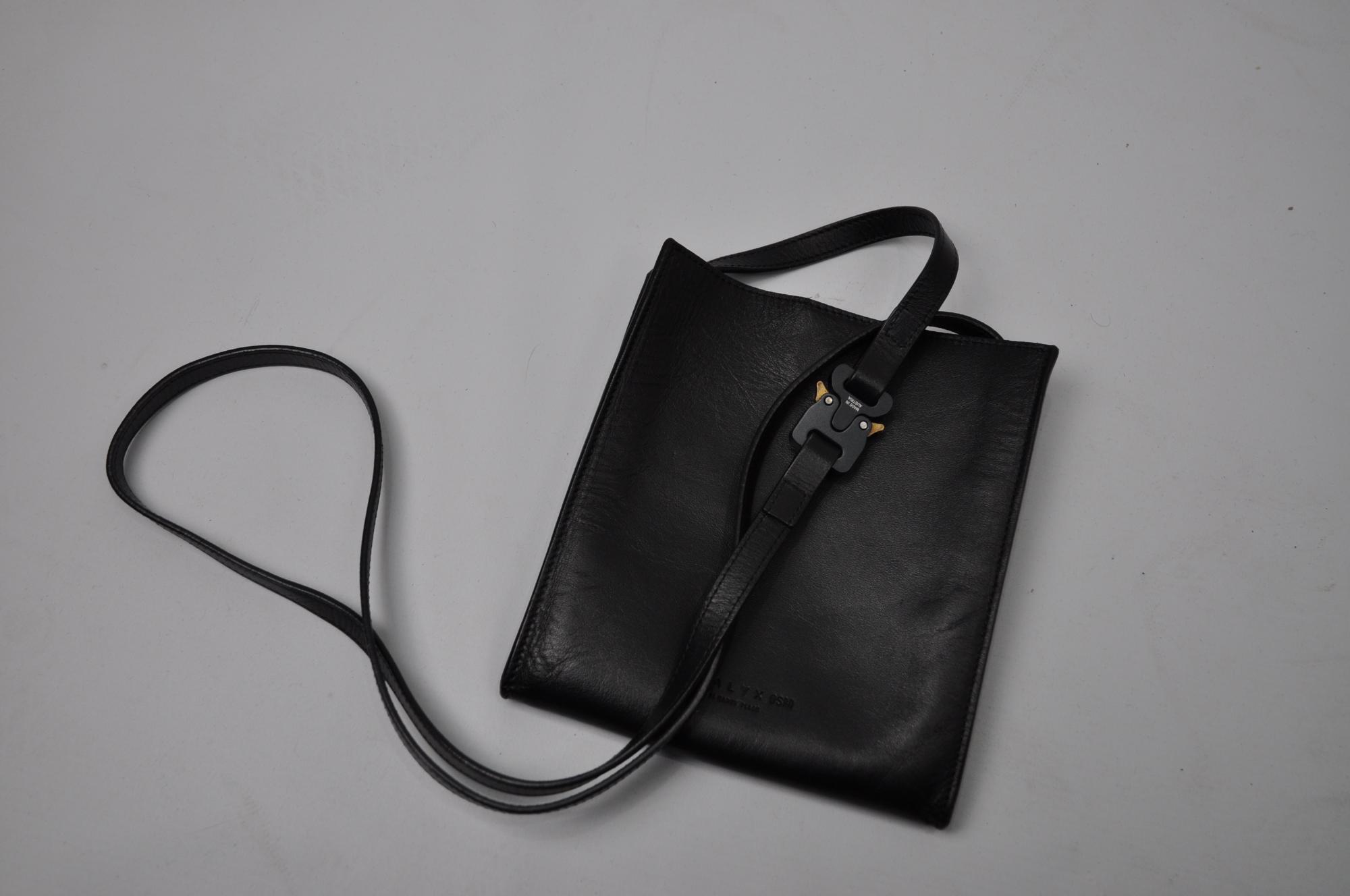 Alyx 1017 Crossbody pouch