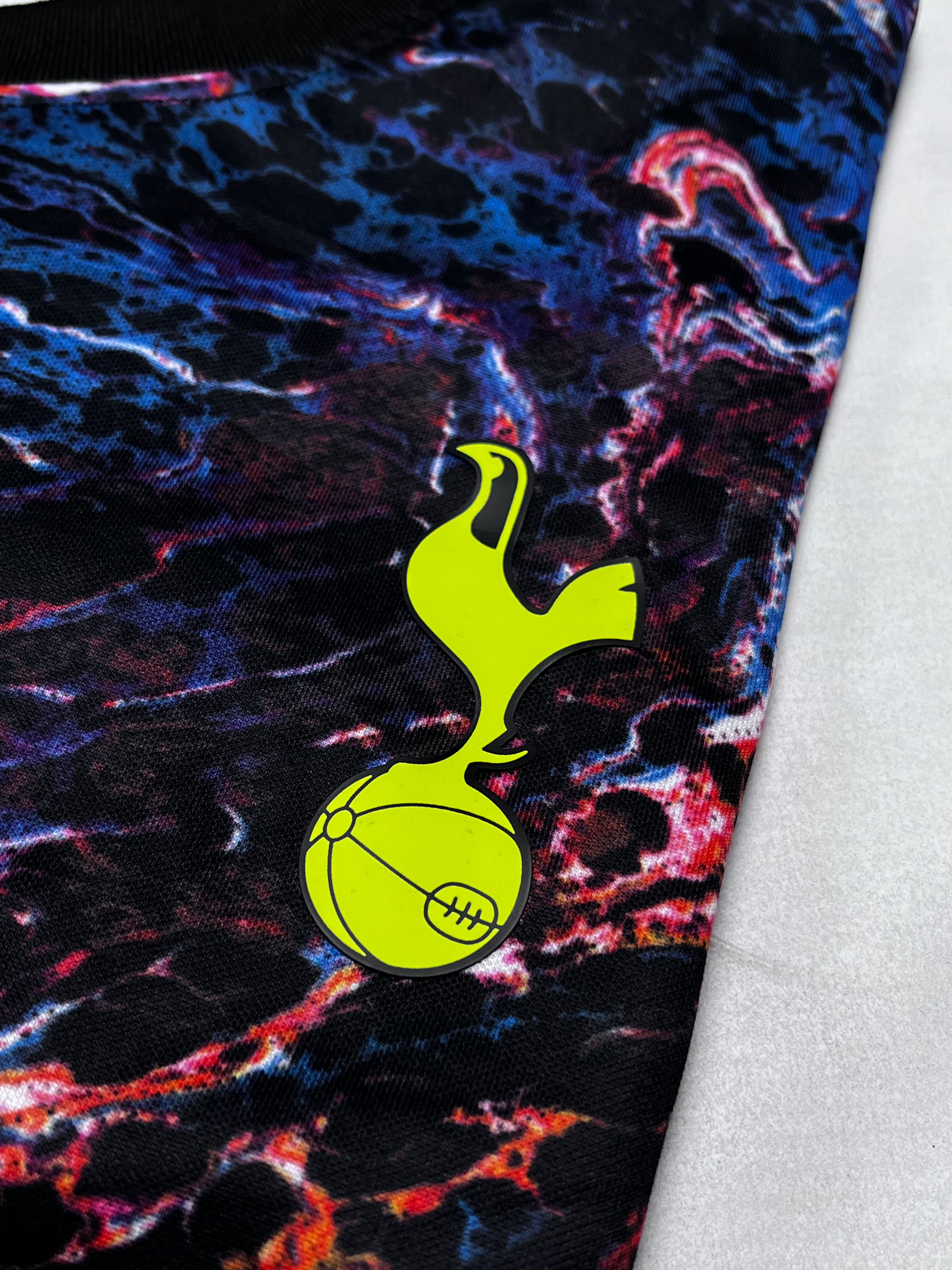 Tottenham Trikot (L)