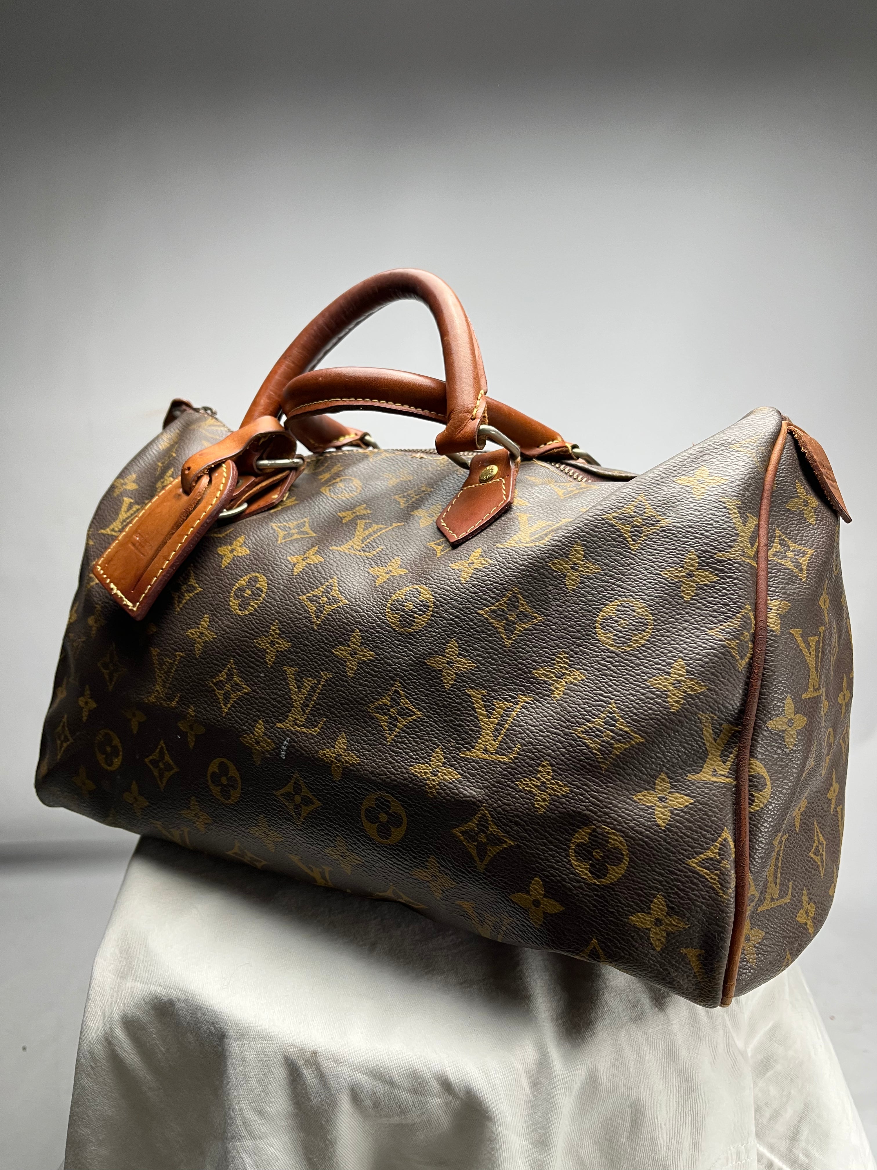 Louis Vuitton Speedy