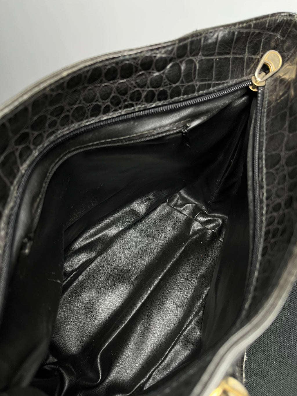 Ledertasche in Kroko Optik
