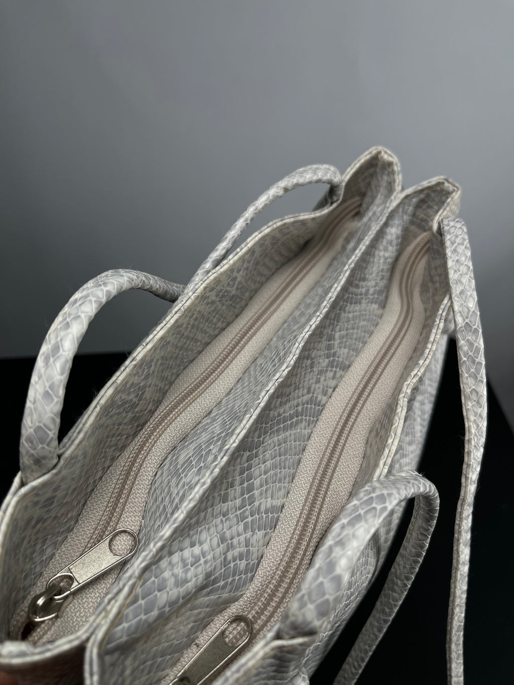 Handtasche in Schlangenleder Optik